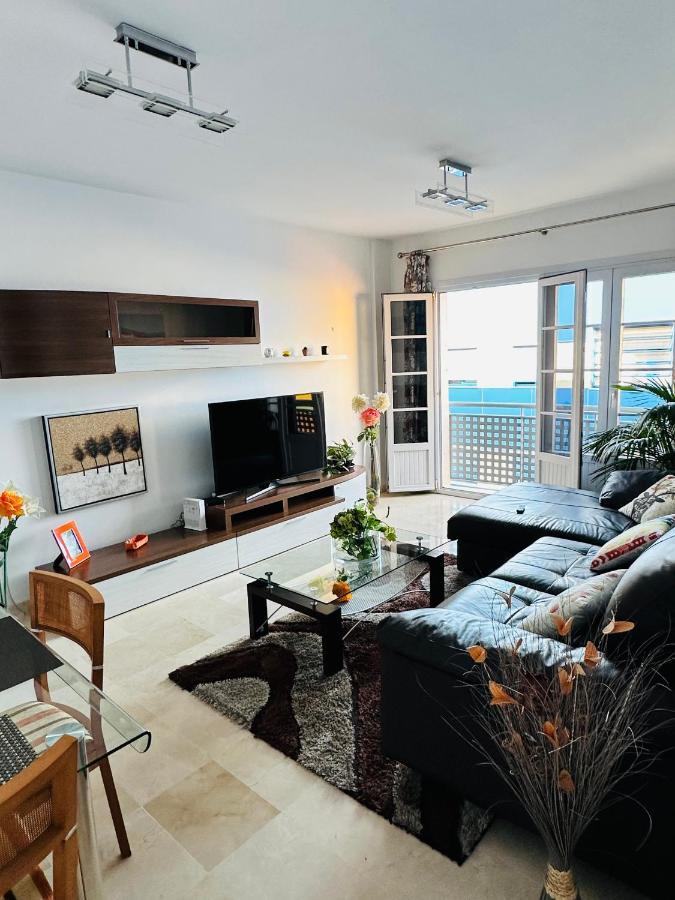 Elena Is A Comfortable And Well Located Flat Las Palmas Buitenkant foto